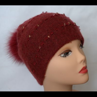 Шапка вязаная с помпоном Vizio Италия 5501 CLP бордовая