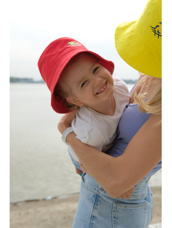 Панама детская красная (мяч классический/пляжный)