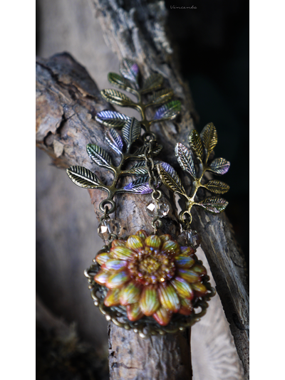 "Колдовской Семицвет", брошь-орден в стиле бохо с подвесками