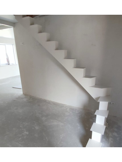 МК №1. металлический каркас лестницы (монокосоур).