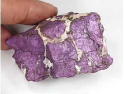 Пурпурит с белыми прожилками, коллекционный образец, Намибия (52*30*30 мм, 86 г) №37559