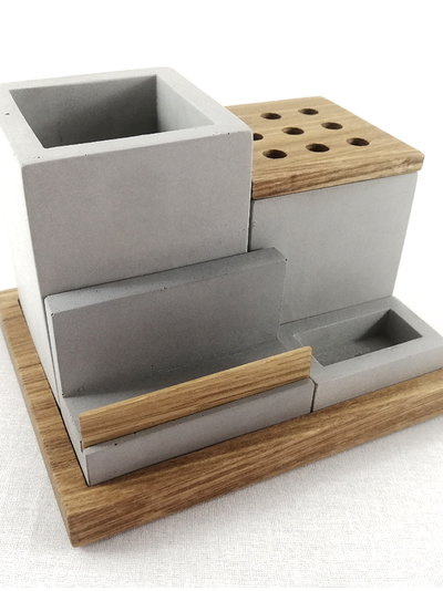 Органайзер из четырех предметов