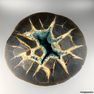 Септария, герхардтит на кальците. Россия. Редкость! 345*325*145мм