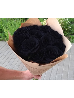 Черная роза (11 шт.) с оформлением в крафт
