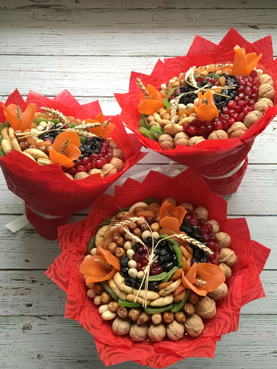 Букет "Лилия" с орехами