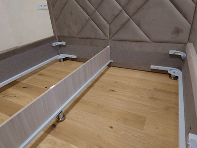 Современная дизайнерская кровать Джевел, мягкое высокое изголовье, геометрическая стежка, фанера, усиленная металлом, с подъемным механизмом и бельевым ящиком