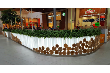 Декор на фудкорте спилами разных пород дерева, МЕГА Теплый Стан, г.Москва.