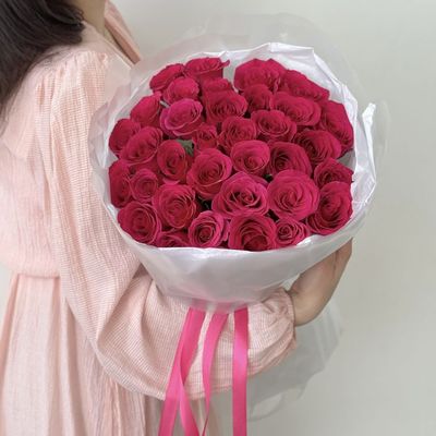 Букет из 35 розовых роз