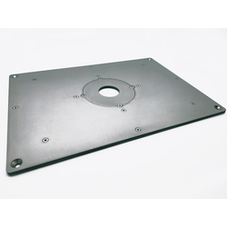 Пластина универсальная для установки фрезера в стол 350*250 мм.