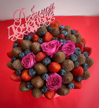 Клубника в шляпной коробке № 20