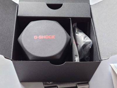 Часы Casio G-Shock DWN-5600-4