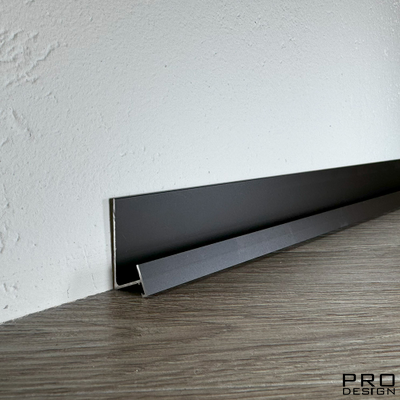 Плинтус Pro Design Corner 570 Анодированный черный