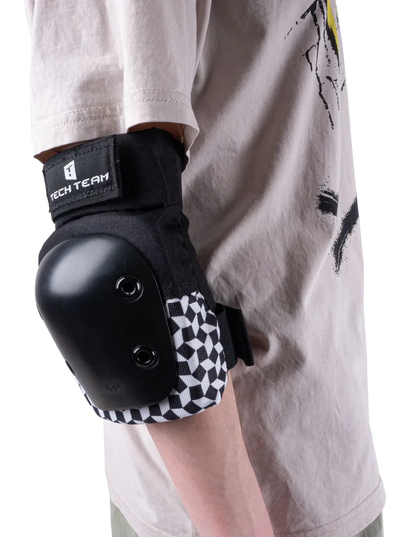 Комплект защиты TECHTEAM Armor Basic M2 черный