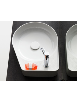 Раковина чаша LAUFEN VAL материал SaphirKeramik, 500х400 мм, полочка с фактурной поверхностью, с отв. для смесителя 812281