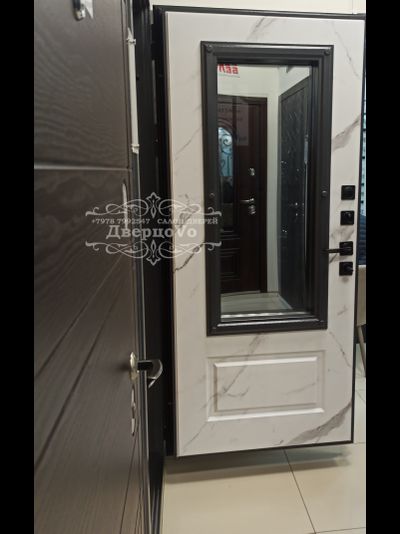 ВИЛЛАДЖ/ С КОВКОЙ ВНУТРИ СТЕКЛОПАКЕТА/ ГРАФИТ БУКЛЕ/ МРАМОР НАТУРАЛЬНЫЙ