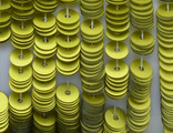 Французские пайетки №10056 Yellow 4 мм (нить ок. 1000 шт)