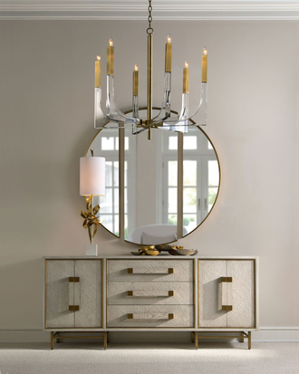 Люстра золотая с 6 рожками подсвечниками из акрила.