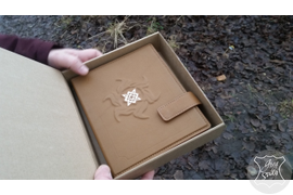 ежедневник из натуральной кожи, кожаный ежедневник, ежедневник со славянским символом