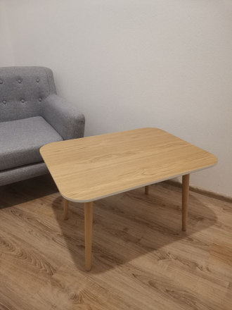 Журнальный стол прямоугольный из натурального шпона дуба на основании из белого МДФ, кофейный столик для гостиной в скандинавском стиле и минимализм, размеры 80х60х48 см