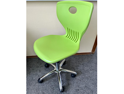 Стул ученический регулируемый на роликах