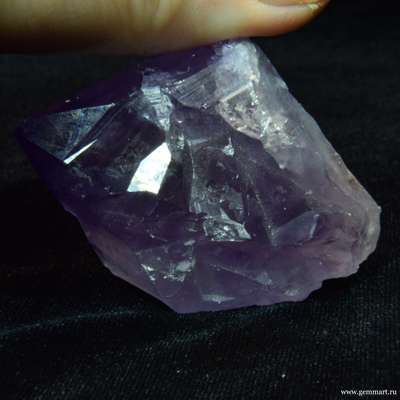 Аметист - кристалл с включениями Какоксенита(?)
