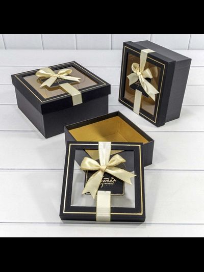 Коробка подарочная с окном и бантиком (черная), 17*17*8см