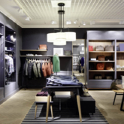 Ламинат Wineo Дуб Греческий Бежевый LA221LV4 в интерьере магазина