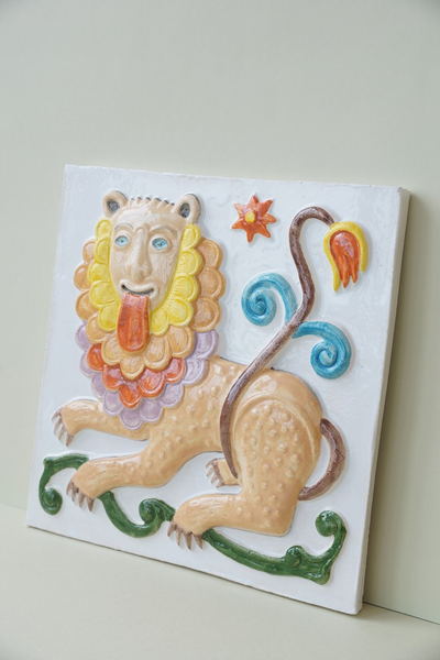 Лев Властный (фасадный изразец)