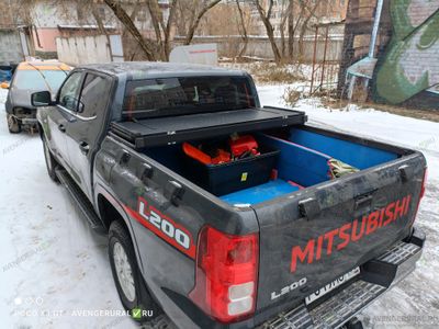 Жёсткая 3-секционная крышка на Mitsubishi L200 2024+