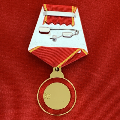 Аннинская медаль За Храбрость на колодке с муаровой лентой.. Полноразмерная копия LUX! Лот № 98.