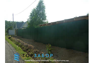 Забор из профнастила с установкой под ключ