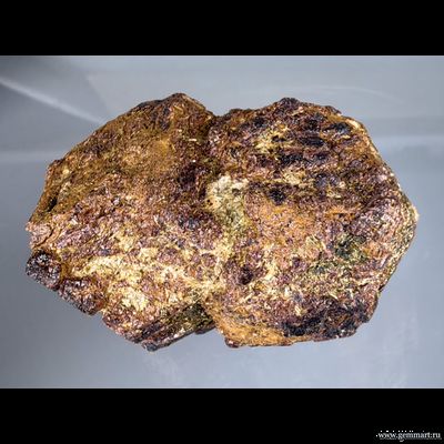 Альмандин (разн. гранат). Россия. 90*65*50мм