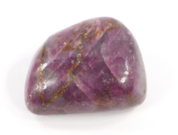 Корунд красный (рубин), галтовка, Мьянма (27*24*16 мм, 24 г) №27561