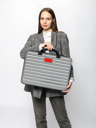 Пластиковый кейс для ноутбука 17 - 18 дюймов Optimum, серый