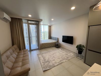 ЖК &quot;Tropical Garden&quot; - продаётся готовая студия с ремонтом и мебелью, в 50-и метрах от моря. Боковой вид на море