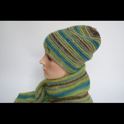 raznotsvetnaya-zelenaya-shapka-vizio-italiya-8013-cy