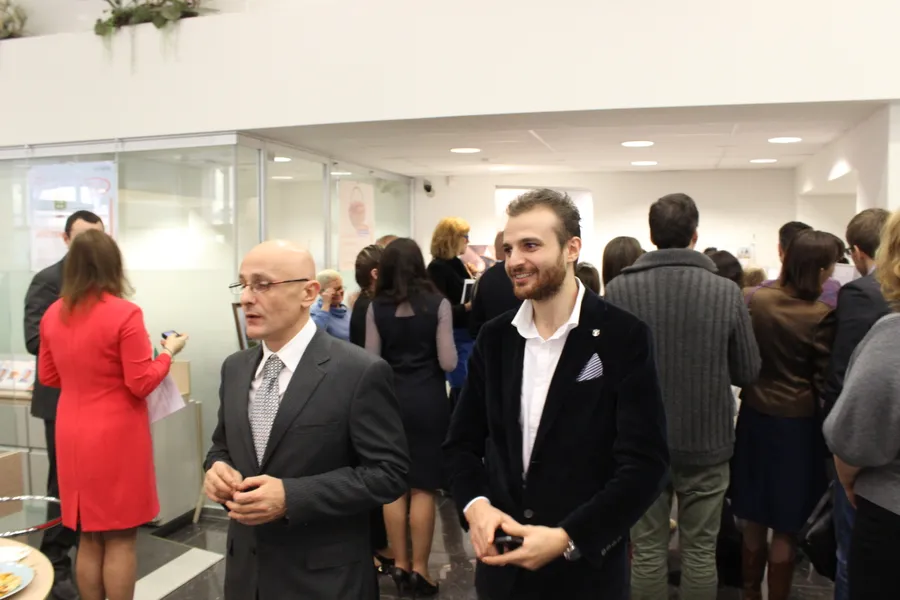 Фотовыставка Банк Интеза, организация и проведение выставки итальянского художника