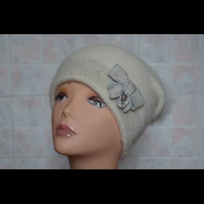 Шапка из альпака с помпоном Италия Визио Vizio 5266 белая