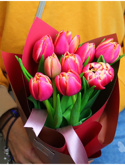 Букет цветов на 8 марта № 710