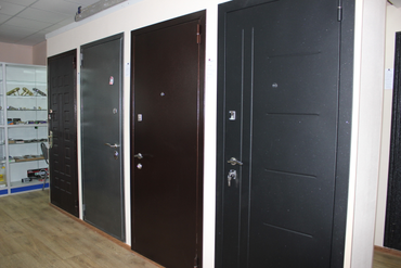 образцы металлических дверей