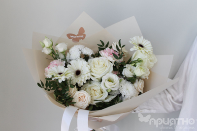 Букет цветов на 8 марта № 702
