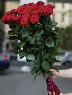 Букет "Красивый комплимент" из 25 голландских роз