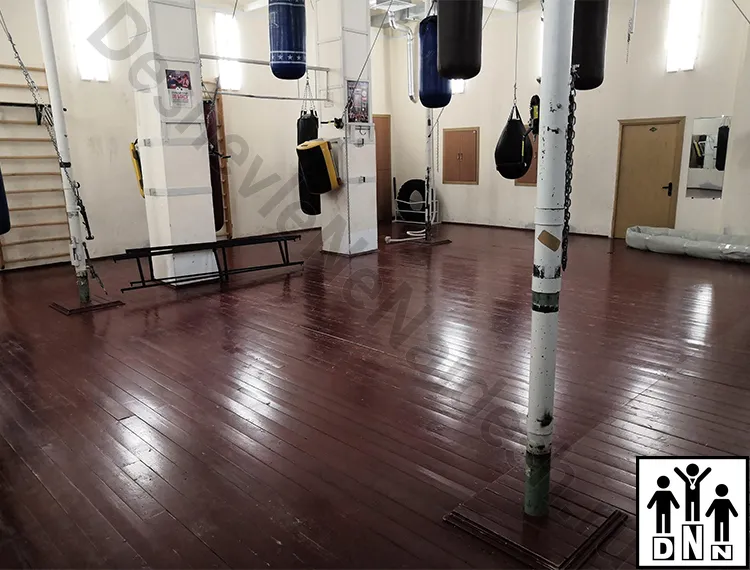 Монтаж ринга на помосте