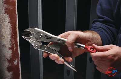 Ручной зажим Milwaukee Torque Lock изогнутый 10" 48223420