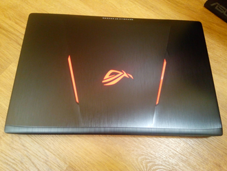 ASUS ROG STRIX GL553VD-FY073T ( 15.6 FHD IPS i5-7300HQ GTX1050(4Gb) 8Gb 1Tb + 128SSD )