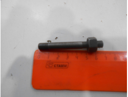 Шпилька с гайкой головки цилиндра Т 200