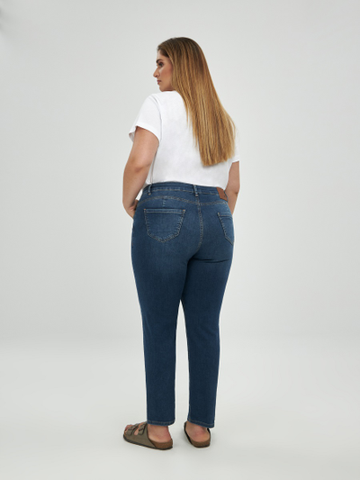 Зауженные женские джинсы MOM