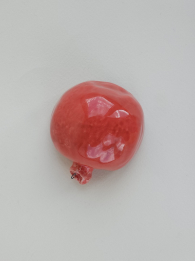 Сочный фрукт гранат