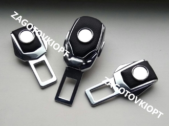 Заглушка  с переходником для автомобильного ремня безопасности (специальный защелкивающий механизм внутри) овальная форма