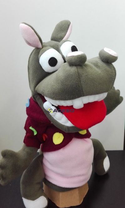 Логопедический Бегемот большой (управляется рот и язык), 35-40 см